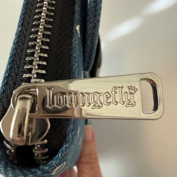 Loungefly Disney Minnie Mouse Polka Dot Denim Wallet - Picture 4 of 11